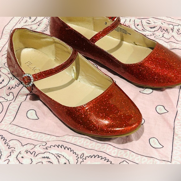 The children’s Place red Mary Jane buckle shoes sz 3 - Picture 2 of 6